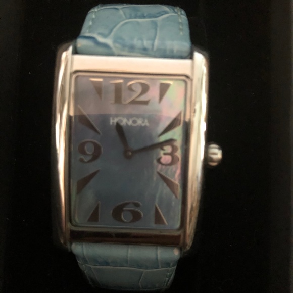 Honora Pearl Face Watch - Picture 1 of 2